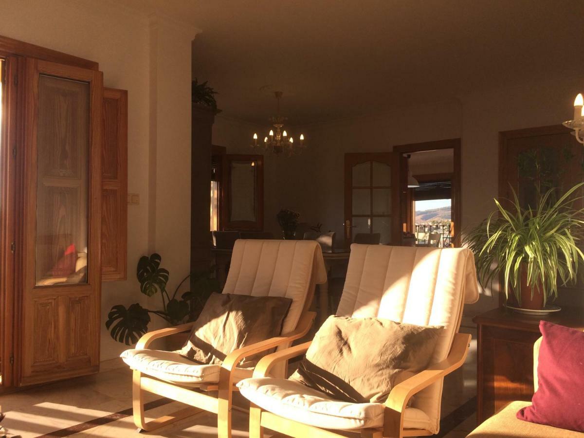 Bonita Casa En Barrio De Monachil Apartment กรานาดา ภายนอก รูปภาพ