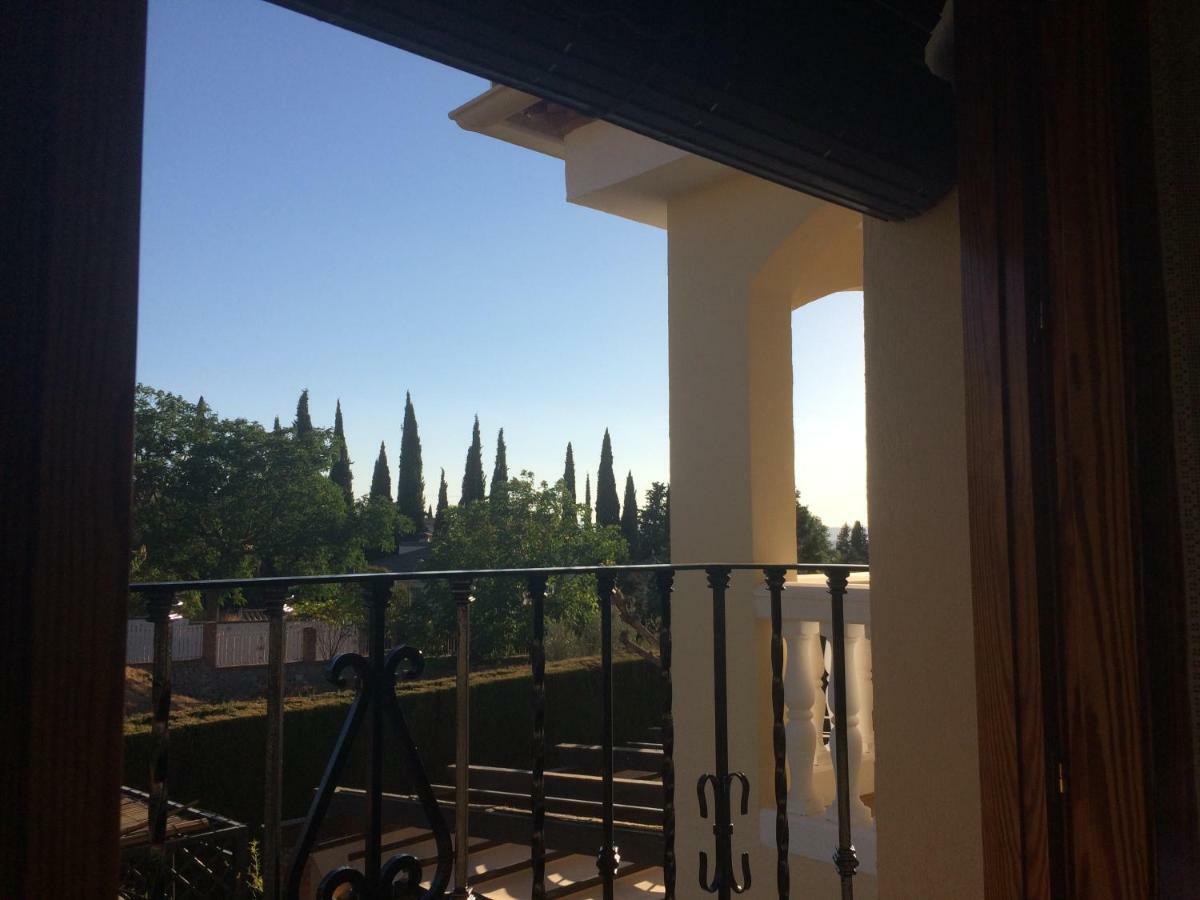Bonita Casa En Barrio De Monachil Apartment กรานาดา ภายนอก รูปภาพ