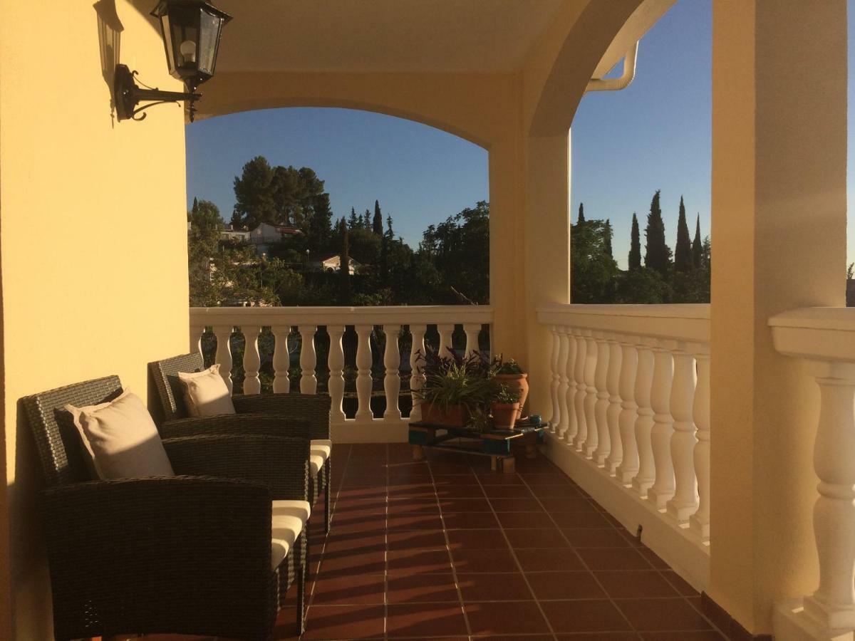 Bonita Casa En Barrio De Monachil Apartment กรานาดา ภายนอก รูปภาพ
