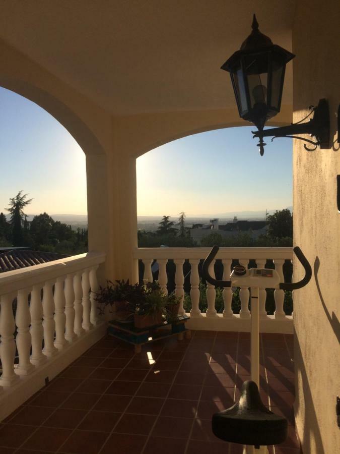 Bonita Casa En Barrio De Monachil Apartment กรานาดา ภายนอก รูปภาพ